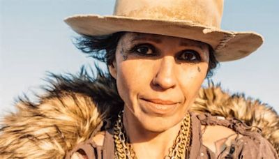 Linda Perry Opens Up About Self-Abuse, Nonstop Hustle in ‘Let It Die Here’ Trailer