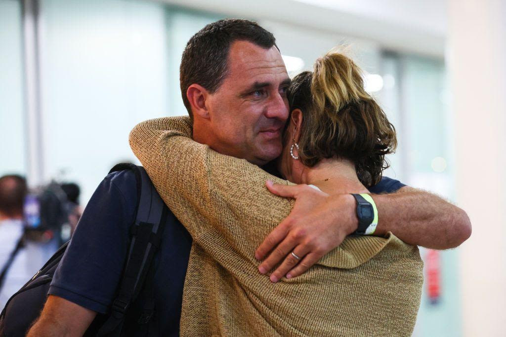 'In a mess': Evacuees from New Caledonia tell of relief