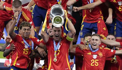 Spanish national football team returns to Madrid to celebrate Euro 2024 win