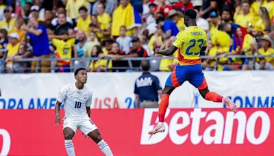 5-0. Festival de James Rodríguez y Colombia a semifinales