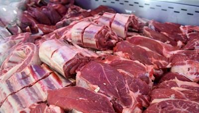 Consumo de carne: cayó 16% en el año - Diario Hoy En la noticia