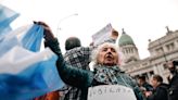 Movilización social a las puertas del Congreso de Argentina contra la 'ley ómnibus'