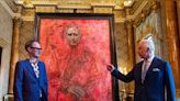Feuriges Gemälde: König Charles enthüllt erstes offizielles Porträt