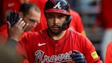 Travis d’Arnaud, sizzling Braves take on Rangers