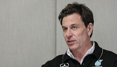 Toto Wolff makes 'final decision' on Lewis Hamilton replacement at Mercedes