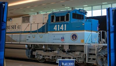 Bush 41 Locomotive unveiled in soon-to-open presidential library exhibit