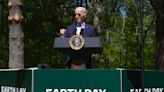 En el Día de la Tierra, Biden anuncia subvenciones para proyectos solares