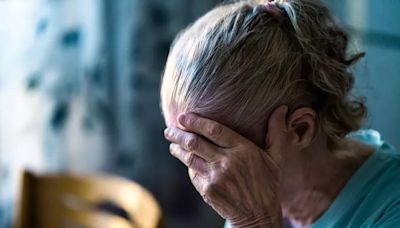 The 10 early signs and symptoms of dementia as diagnoses in England reach record high