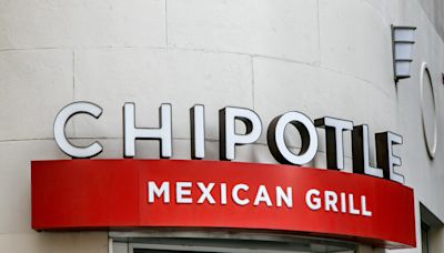 Chipotle’s ‘Autocado’ robot aims to replace $20/hour workers at select locations | Invezz