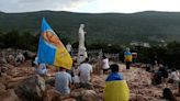 Amid horrors of war, Ukrainian youth make pilgrimage to Medjugorje, praying for peace