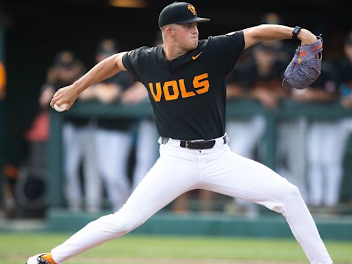 Tennessee baseball live score updates vs Vanderbilt: Vols face Commodores in SEC series