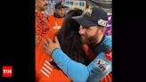 Kane Williamson greets Kavya Maran with a hug as former skipper reunites with Sunrisers Hyderabad management - WATCH | Cricket News - Times of India