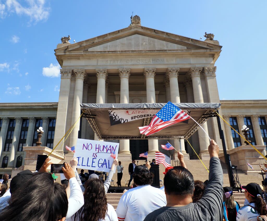 Hundreds of Hispanic Oklahomans rally to protest new immigration law