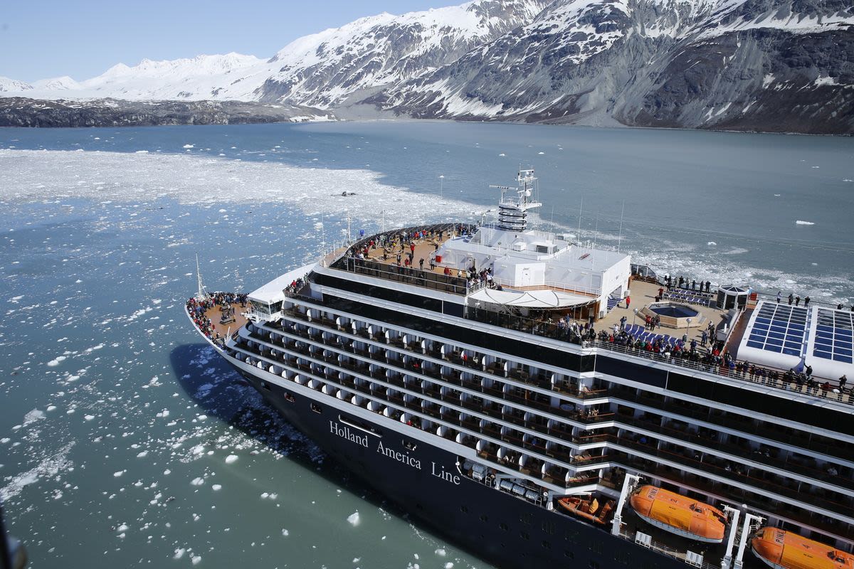 Holland America Line Guarantees Glacier Viewings for All Alaska Cruises, Cruisetours