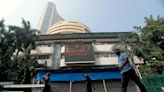 Indian shares close flat as banks offset losses in IT