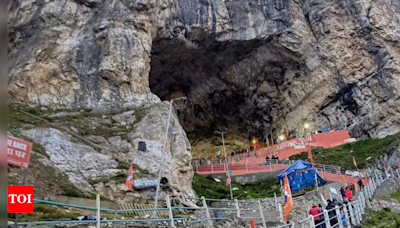 Amarnath Yatra on-spot registration begins, first batch to leave from Jammu today | India News - Times of India