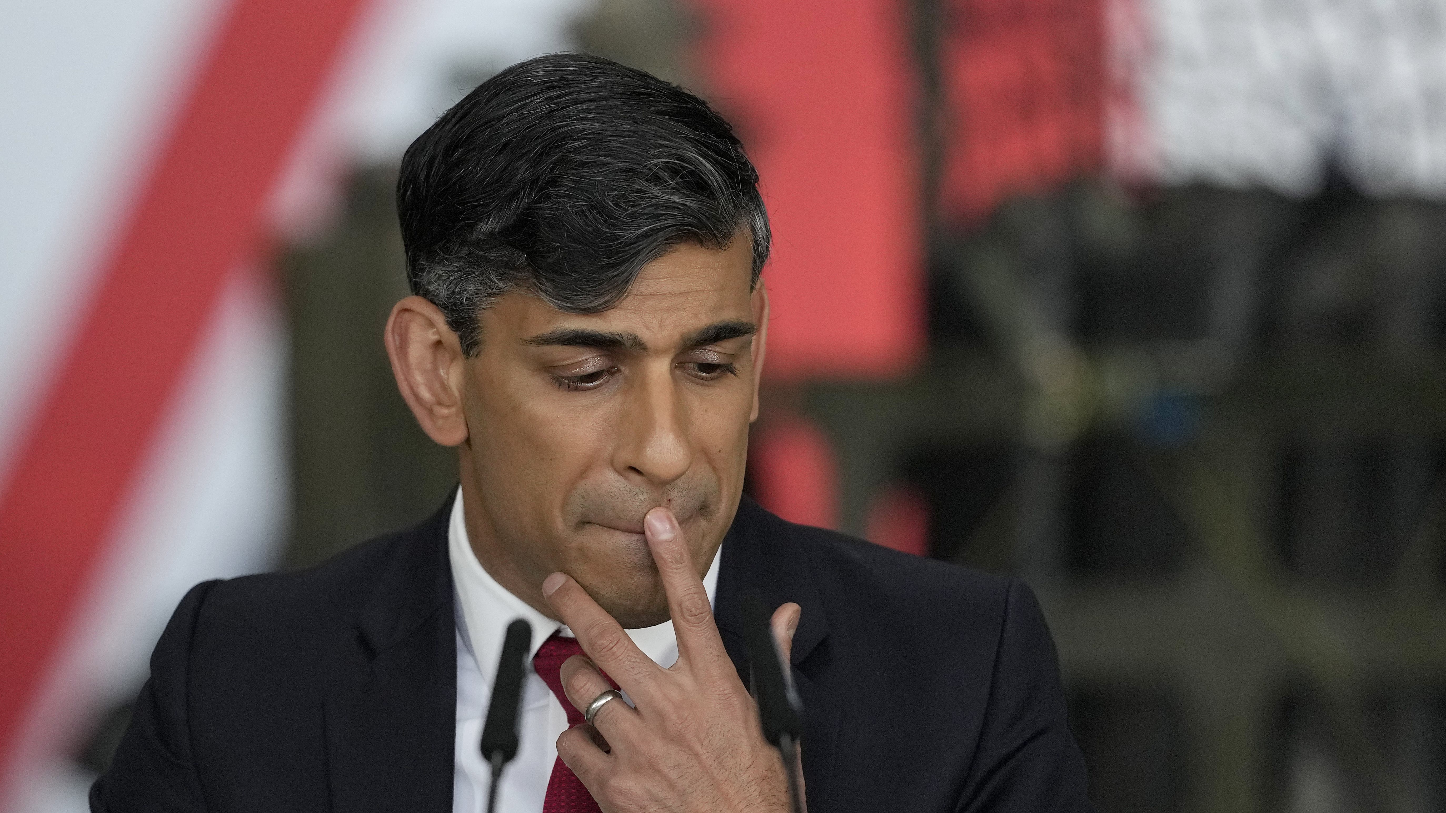 Tory MP Dan Poulter’s defection to Labour piles pressure on Rishi Sunak