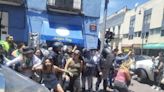 Golpeando con crucifijos y rociando cloro, antiabortistas quisieron frenar sesión del Congreso - Puebla