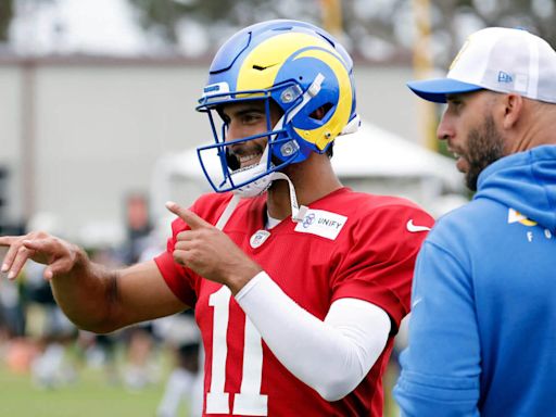 After some 'chaotic' seasons, Rams QB Jimmy Garoppolo is having fun again