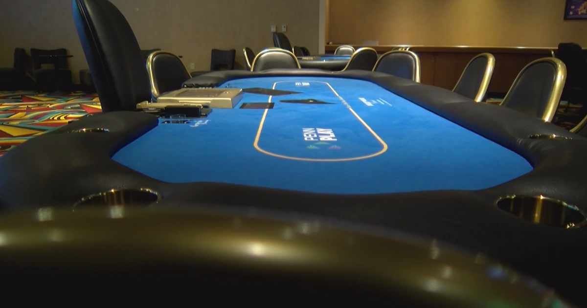 Hollywood Casino brings back the only live poker room in Maine