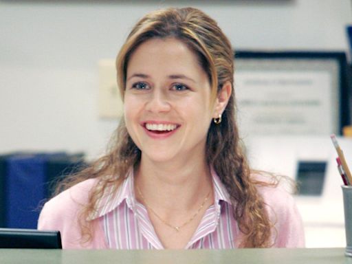 Jenna Fischer reveals the 'Office' cast used to IM during scenes