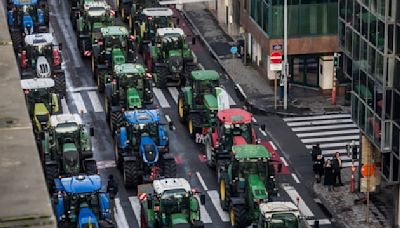 Du Gers à Bruxelles, les manifestations des agriculteurs en colère se poursuivent en Europe