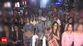 West Bengal: Crowd gathers at Jadavpur bus terminus to protest against RG Kar rape-murder case | India News - Times of India