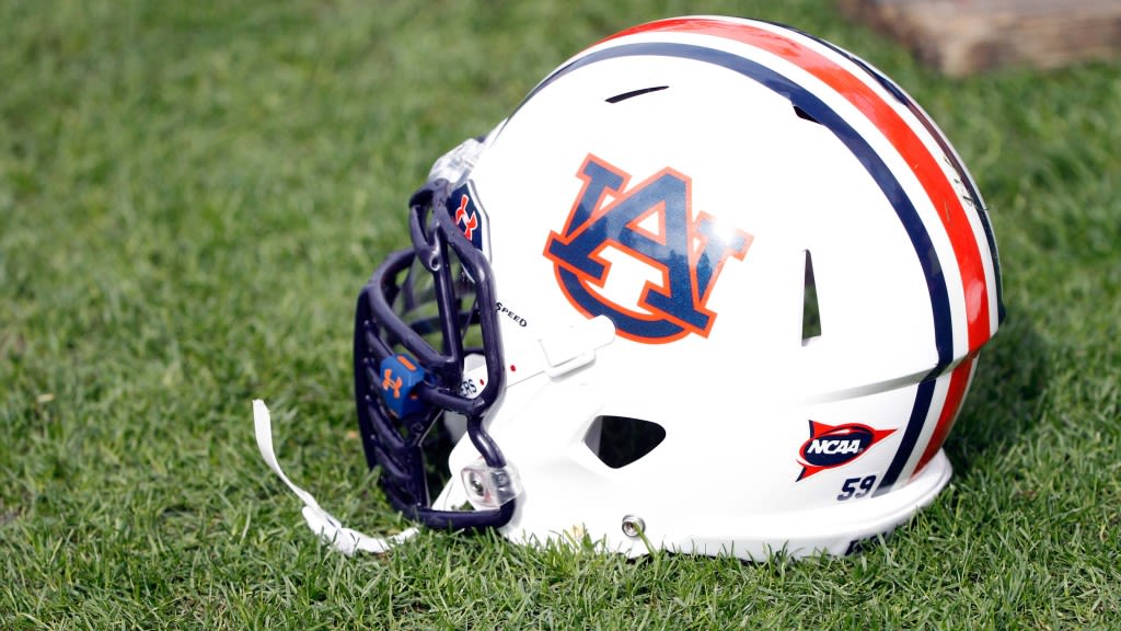 Auburn football offers four-star RB Carsyn Baker