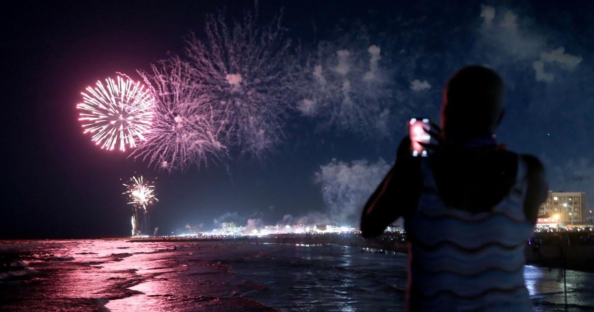 City of Galveston to host Fourth of July fireworks display