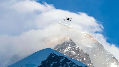 World's 1st drone delivery completed on Mount Everest at 19,685 feet