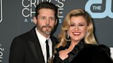 Kelly Clarkson Switches Lyrics to “Piece By Piece” After Brandon Blackstock Divorce