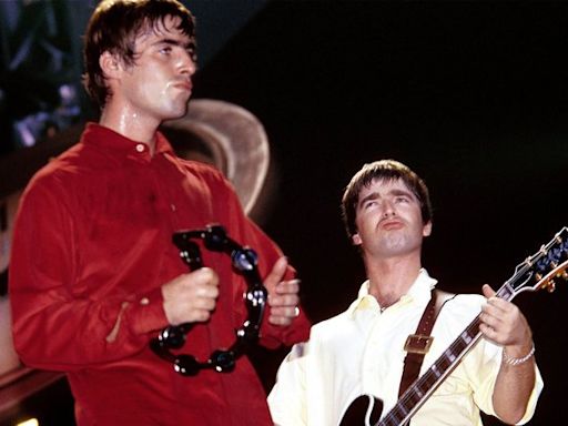 Oasis anuncia edição de 30 anos de Definitely Maybe com versões inéditas