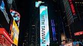 「青鳥廣告」登時代廣場！美國人遇街訪喊：台灣是獨立的