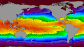 El Nino stubbornly clings to life but hurricane-fueling La Nina pattern still looms