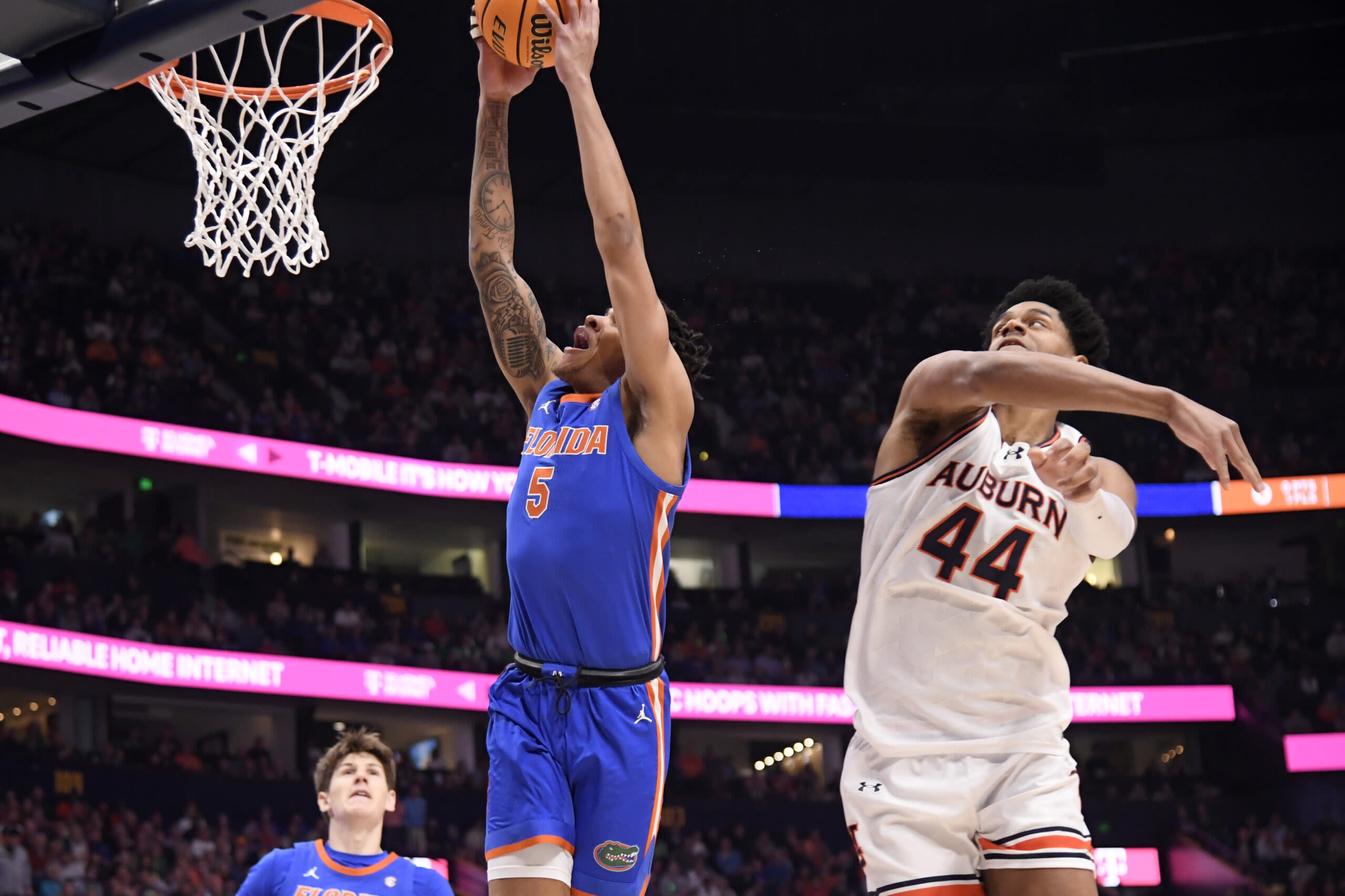 CBS Sports seeds Gators hoops high in early bracketology