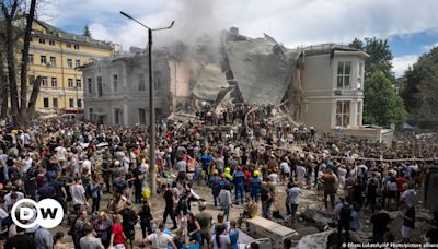 Ukraine updates: Anger over Kyiv children's hospital strike – DW – 07/08/2024