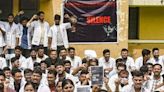 Docs in K'taka hold protest seeking justice for Kolkata rape-murder victim