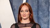 Fans defend Sophie Turner from mom-shaming after she posts picture with rumoured boyfriend