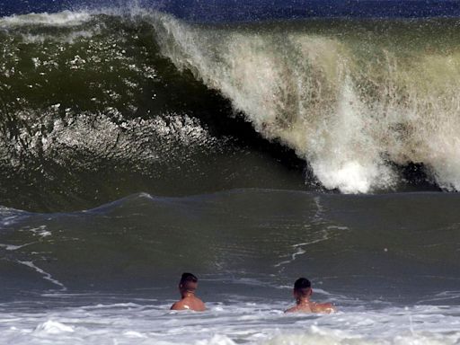 Man recovering from shark bite on the Florida coast in state’s third attack in a month | World News - The Indian Express