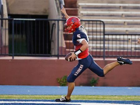 Caden Smith sparks Central Catholic in season-opening win over Franklin - The Boston Globe