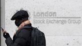 FTSE indexes eye sharp weekly gains on peak-rate optimism