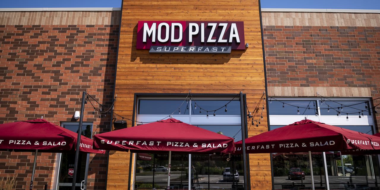 Build-Your-Own Pizza Restaurant Mod Taps Advisers to Explore Bankruptcy