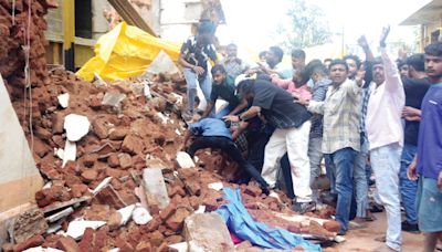 Wall collapse - Star of Mysore