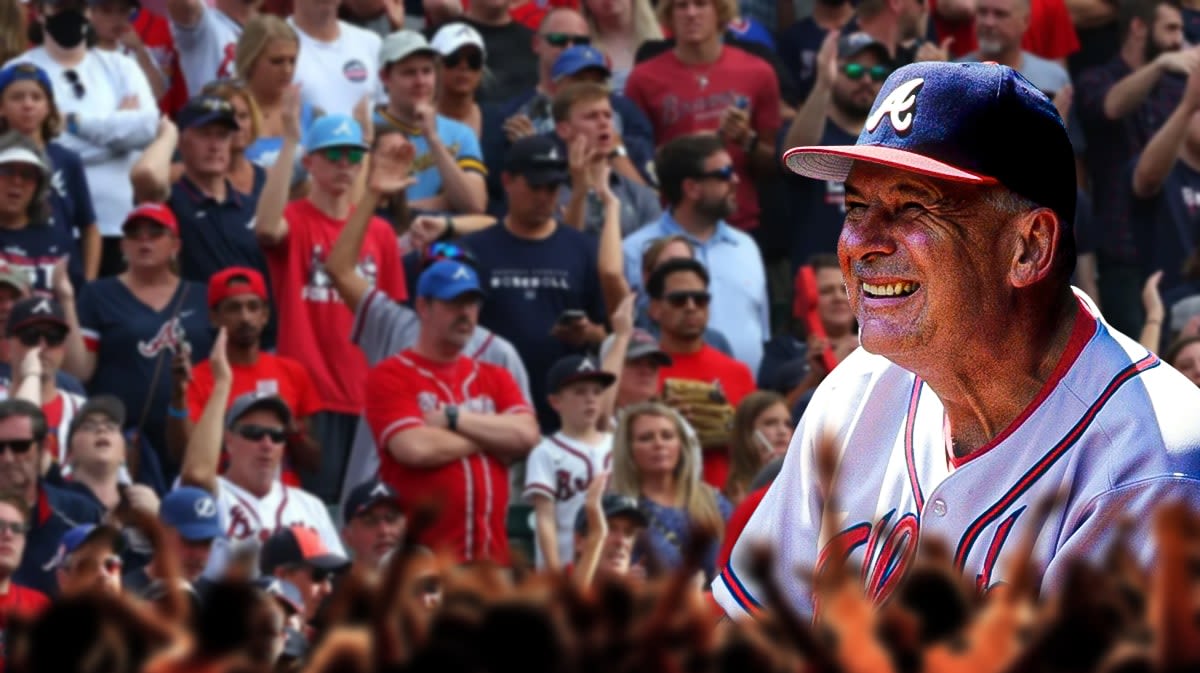 Braves fans go crazy over smiling Bobby Cox's appearance during Phillies game Braves fans go crazy over smiling Bobby Cox's appearance during Phillies game