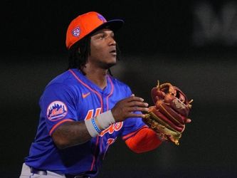 Mets calling up Luisangel Acuña from Triple-A Syracuse