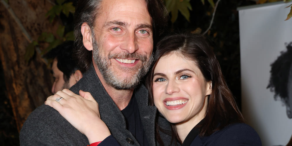 Alexandra Daddario Is Pregnant, Expecting Baby with Andrew Form