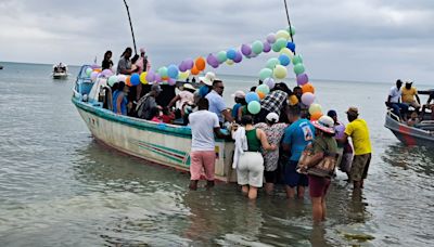 La devoción por la Virgen del Carmen unió a pescadores en procesión marítima