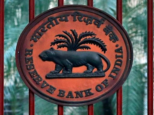 RBI DG urges CFOs of banks to maintain open, honest communication with auditors