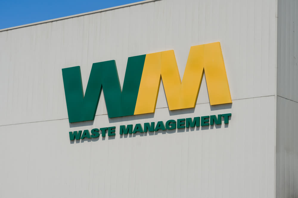 Waste Management nears $7B Stericycle acquisition: Time to buy Stericycle shares? | Invezz