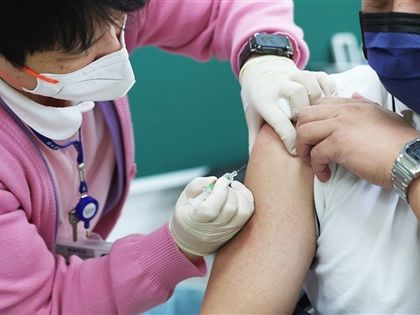 流感疫情略升近10年同期次高 公費疫苗剩2萬劑